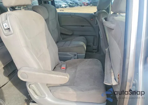 2008 Honda Odyssey Ex z USA, uszkodzony, nr VIN 5FNRL38428B077070